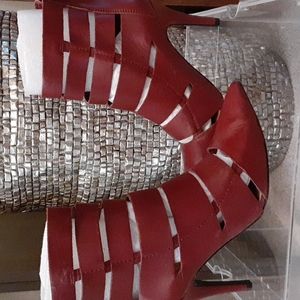 NWT Vince Camuto Geena Burgundy Leather Gladiator High Heel Ankle Boots Sz 7